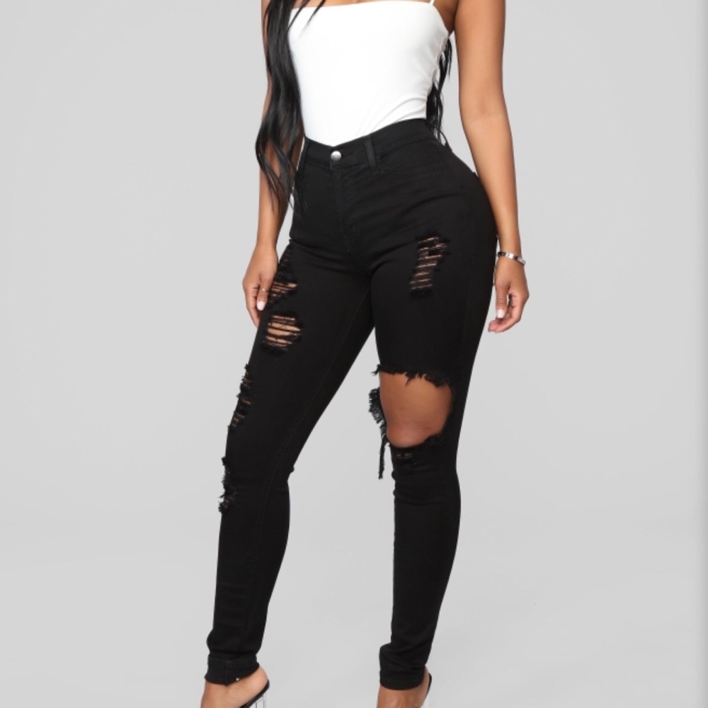 FASHION NOVA JEANS